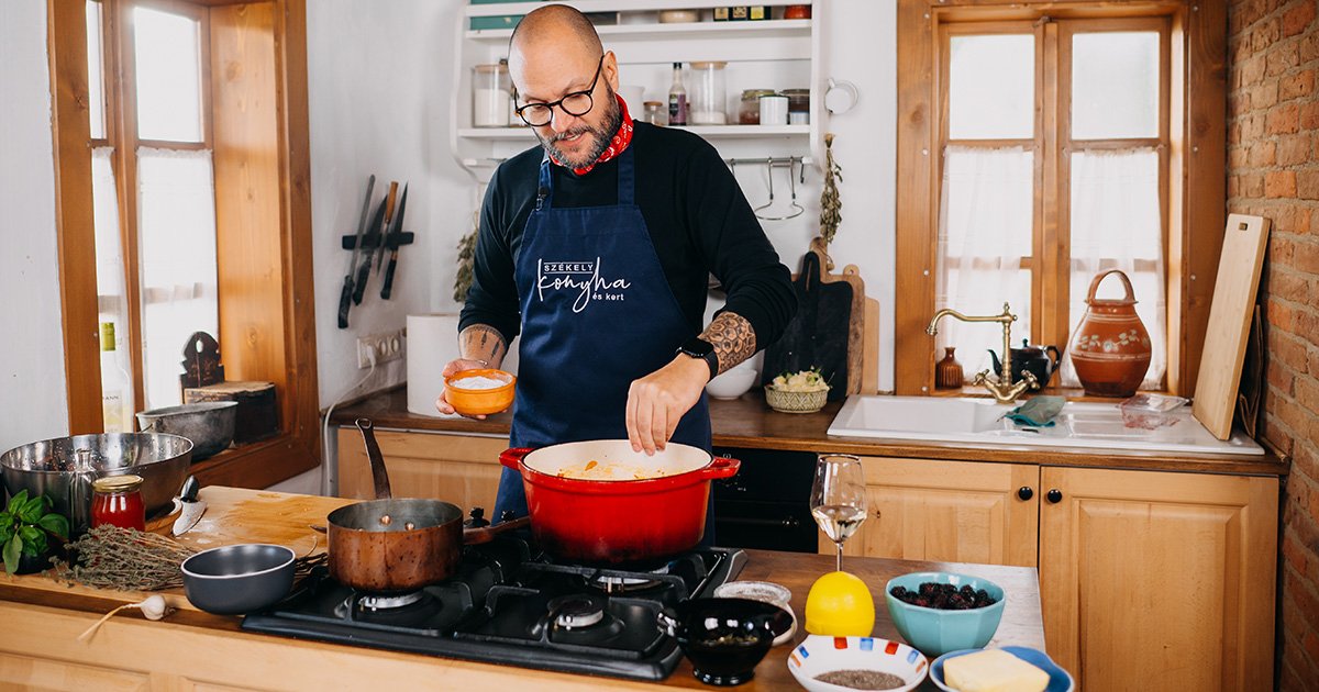 Aki szóval tartja a szakácsokat