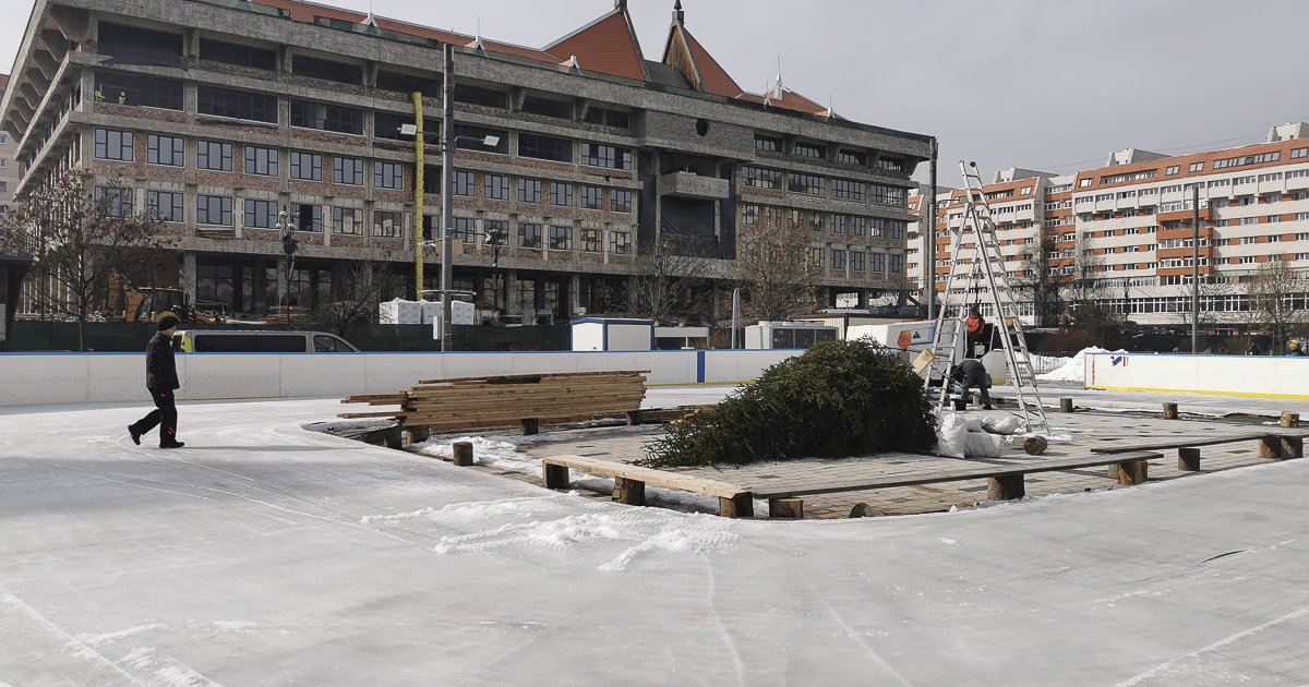 Bezárt a szabadtéri korcsolyapálya