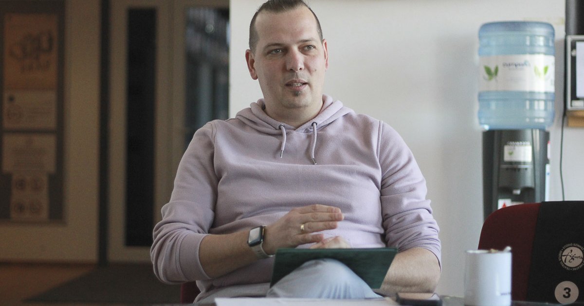 Visszacsalogatni a nézőket a színházba