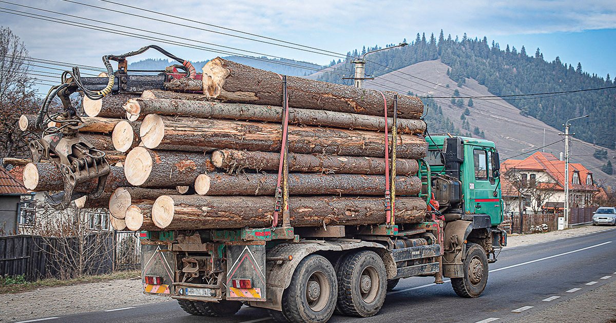 A fuvarozók támogatásával vennék elejét a további drágulásnak