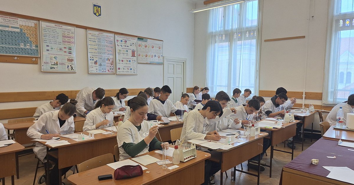 Kis kémikusok nagy tudással