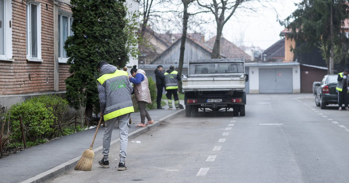 Eltüntetik a tél nyomait