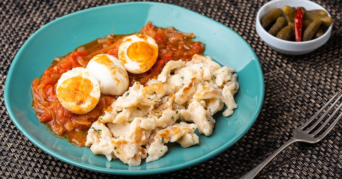 Tojáspörkölt nokedlivel