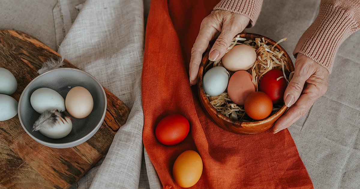 Ünnepi pompában az asztal