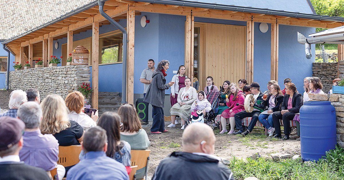 Nagyobb teret kap a fogyatékkal élő fiatalok foglalkoztatása