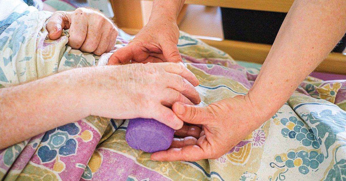 Ágyban fekvő beteg otthoni környezetének kialakítása