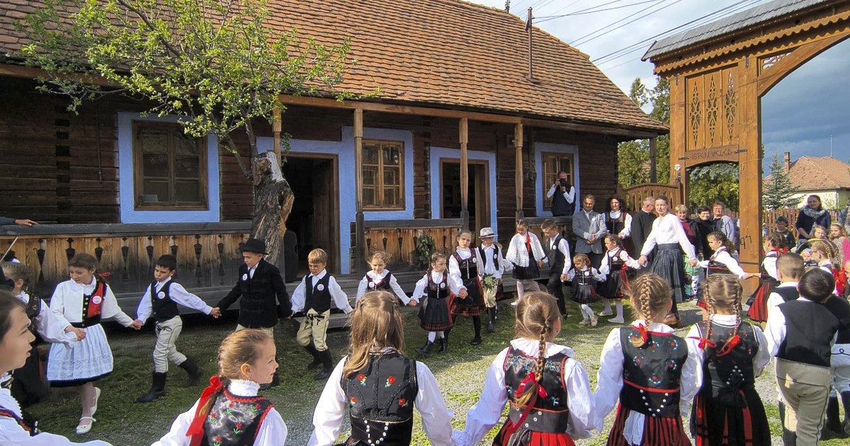 Zene, násznép, templomi áldás