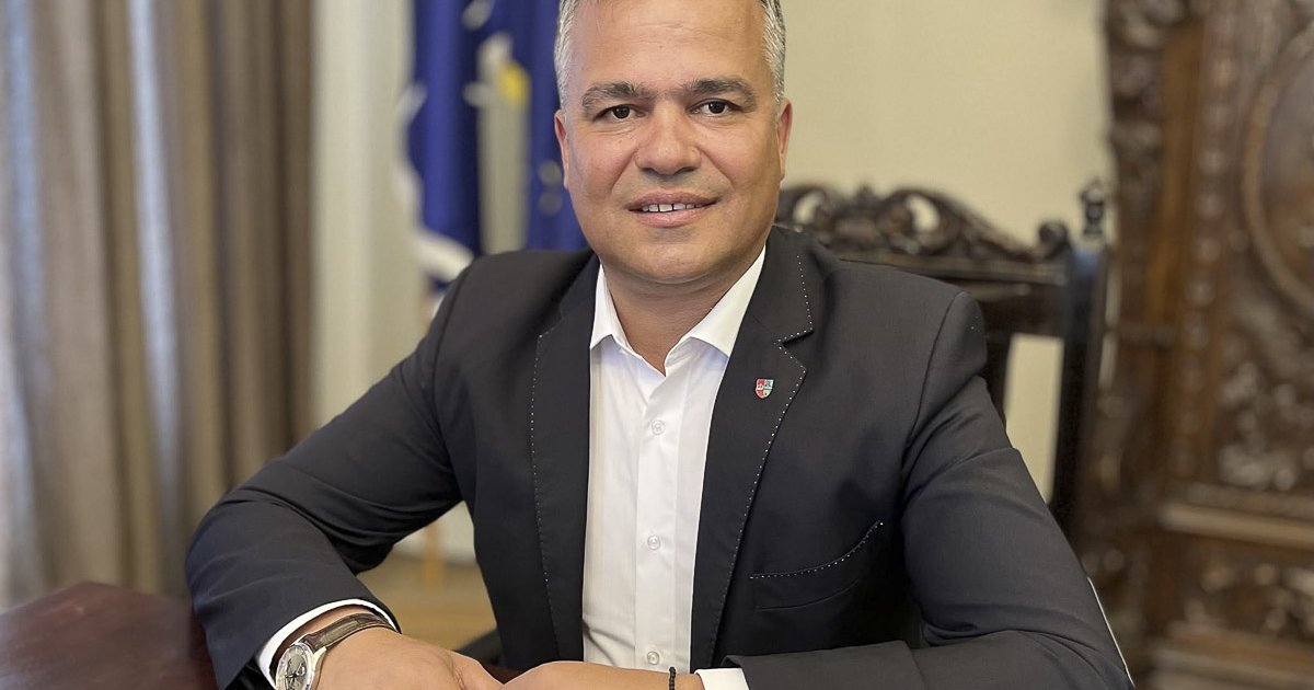 Adrian Veștea az új miniszterelnök-jelölt