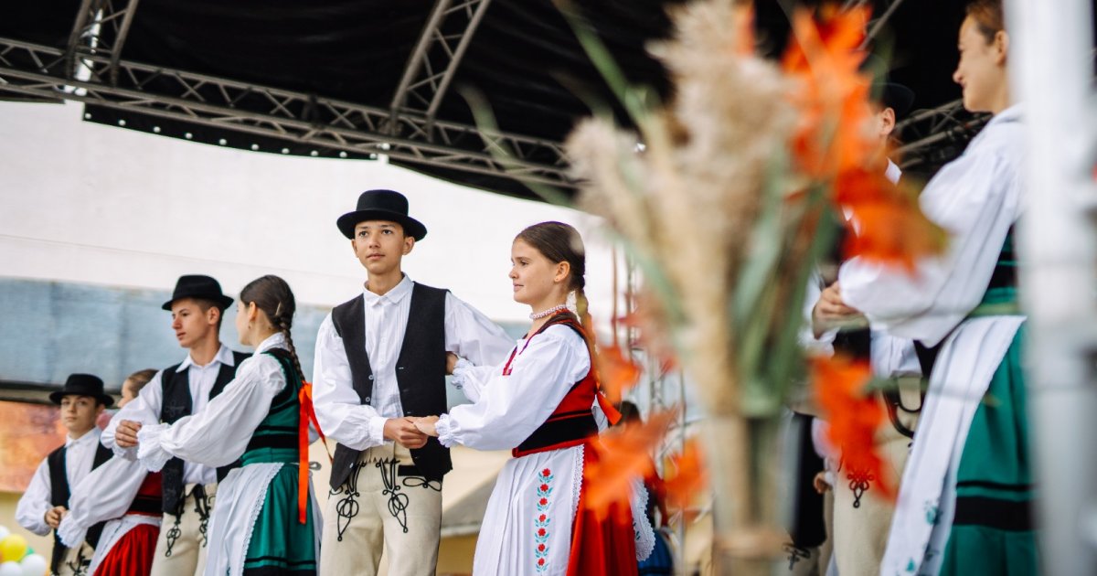 Elbírálták a népviseletek beszerzésére benyújtott pályázatokat