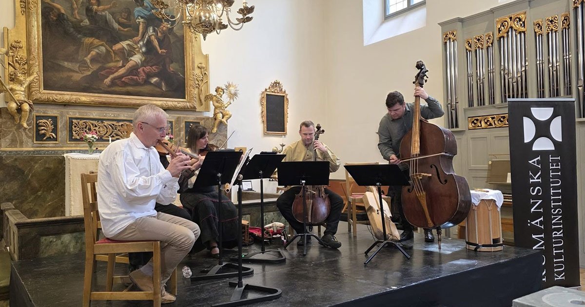 Erdélyi régizenét vittek Stockholmba