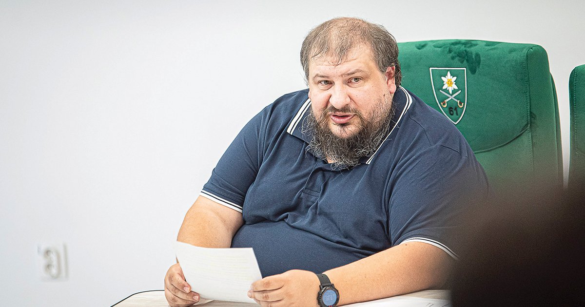 Csak papíron létező segítség