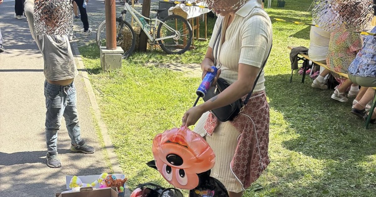 Elkobzott játékok és lufik