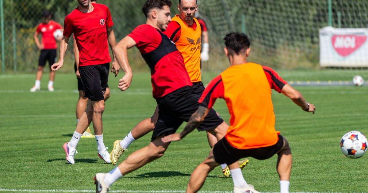 Sikert sikerre halmozna az FK