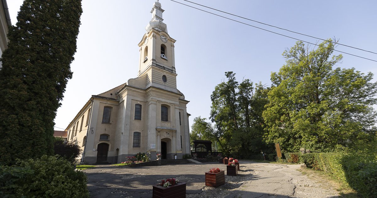 Felújítanák a Szent Miklós-templomot és segítenék az egyszülős családokat