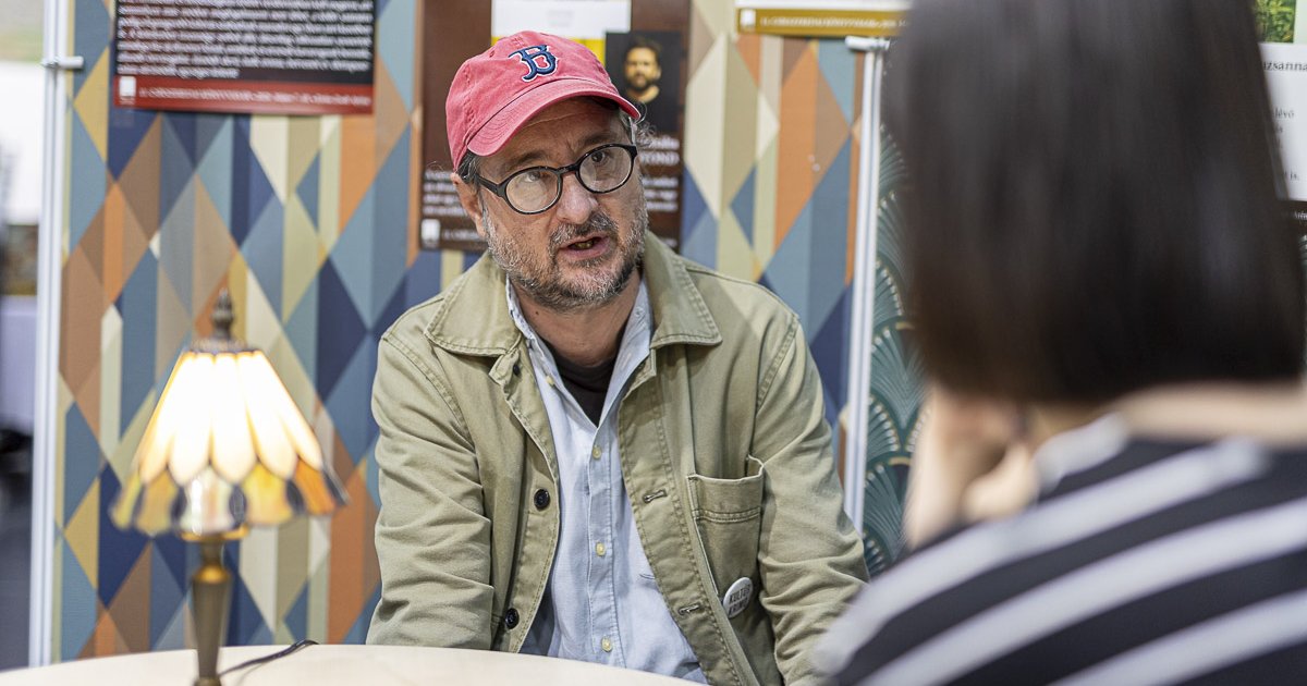 Cserna-Szabó András: nem szeretnék egyízű író lenni
