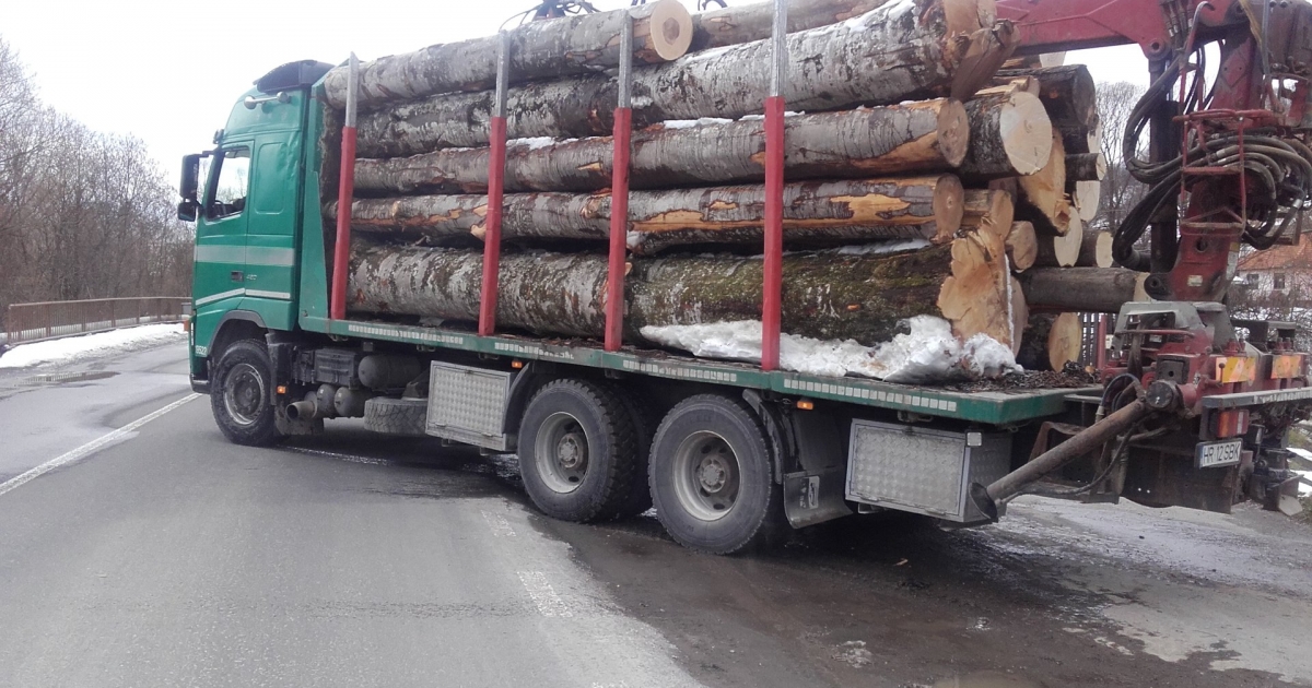 Súlykorlátozások a megyei utakon: büntetésekre számíthatnak