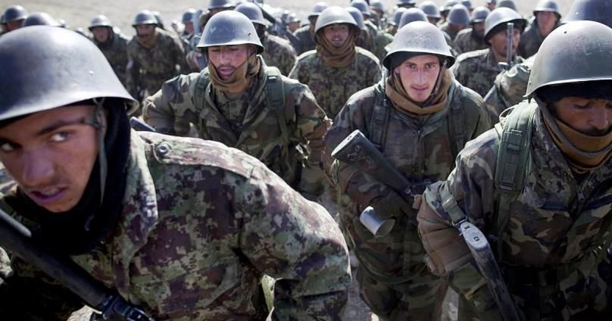 Bevonultak a csernobili atomerőmű övezetébe az orosz katonák