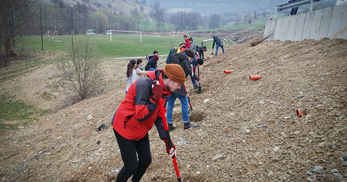 Tisztelgés az életadó bolygó előtt