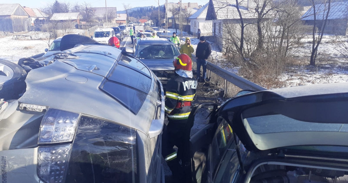 Közúti baleset Vasláb és Marosfő között: négy személy súlyosan megsérült