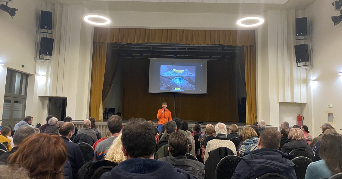 Könyvbemutatóval, filmvetítéssel hangoltak az emléktúrára