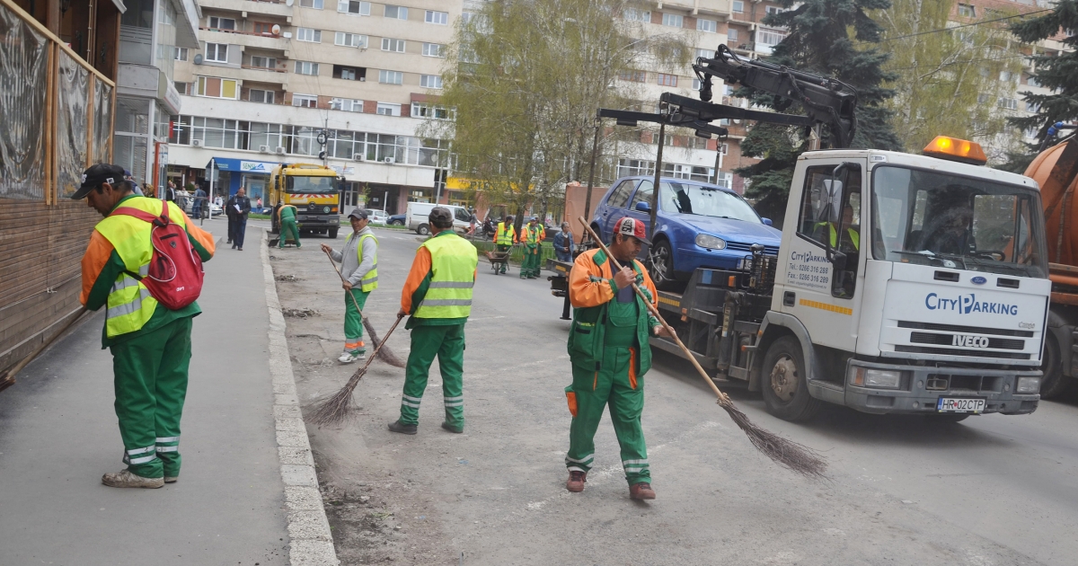 Hétfőn kezdődik a tavaszi nagytakarítás Csíkszeredában