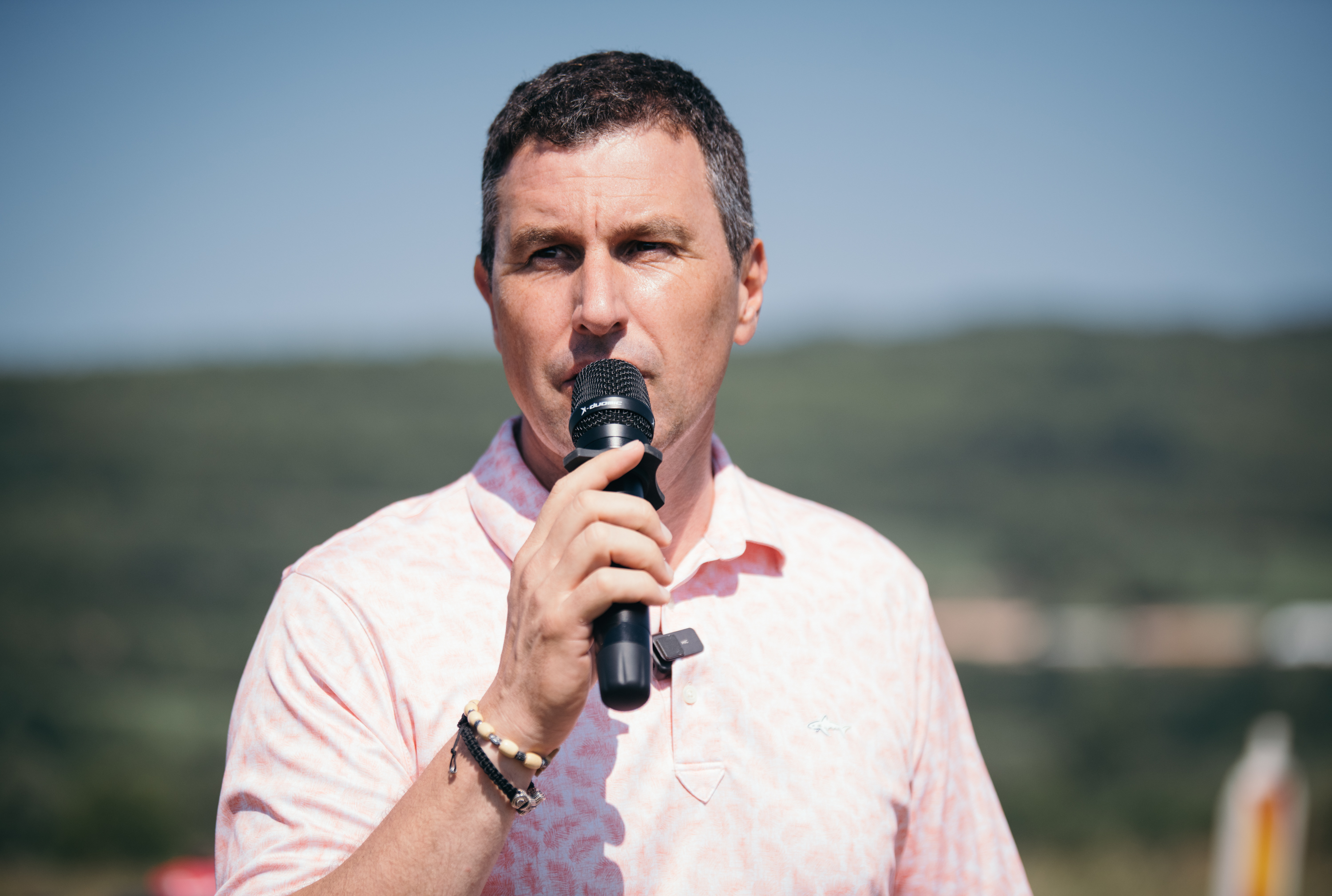 Elkészült Hargita megye legmodernebb útszakasza Elkészült Hargita megye legmodernebb útszakasza