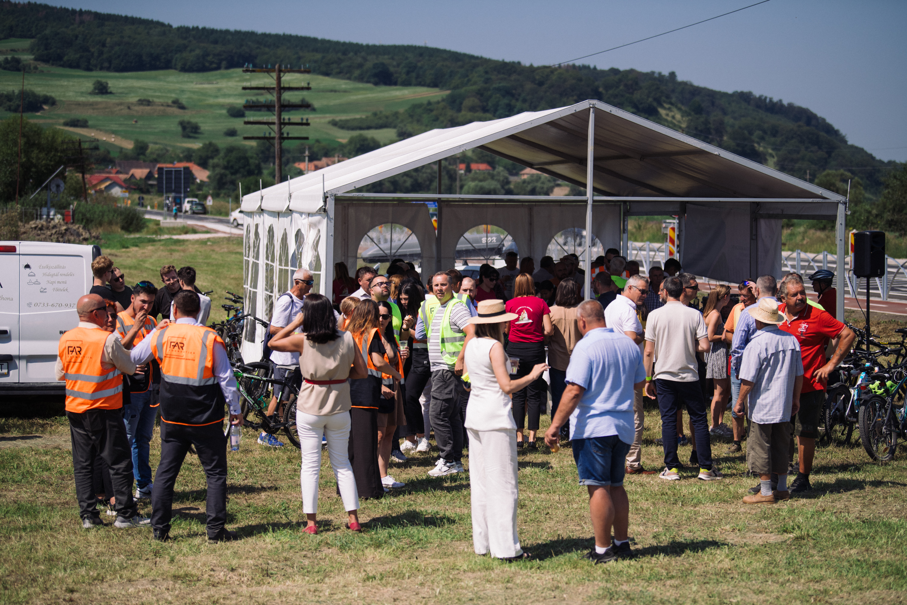 Elkészült Hargita megye legmodernebb útszakasza Elkészült Hargita megye legmodernebb útszakasza