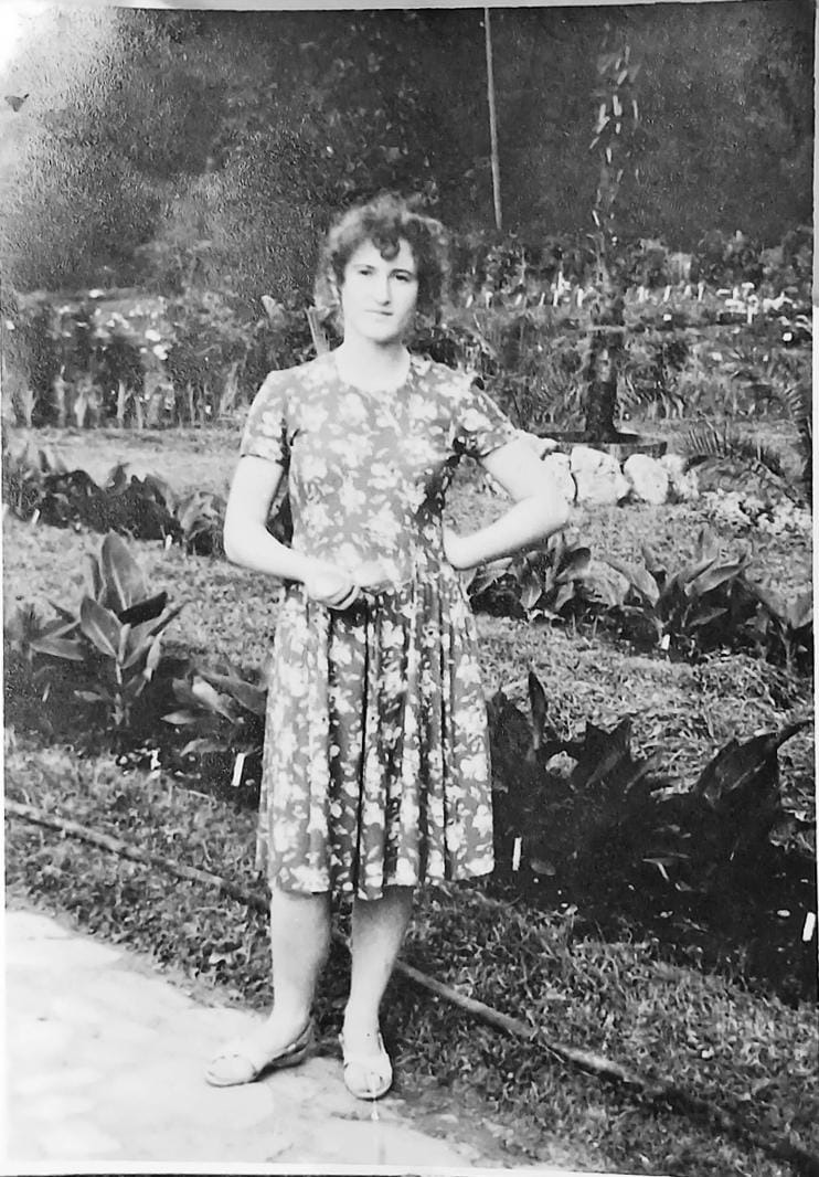 Történetek a varrógép fiókjából Történetek a varrógép fiókjából