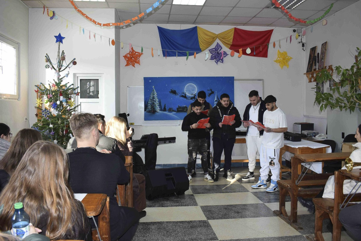 Ajándék rácsok mögött élőknek