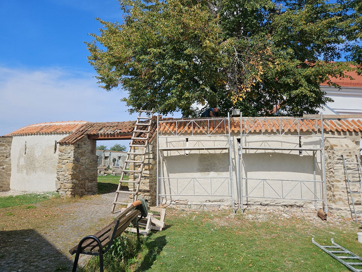 Több mint 1,76 millió lej Hargita megye épített örökségének védelmére és régészeti kutatásokra 2025-ben