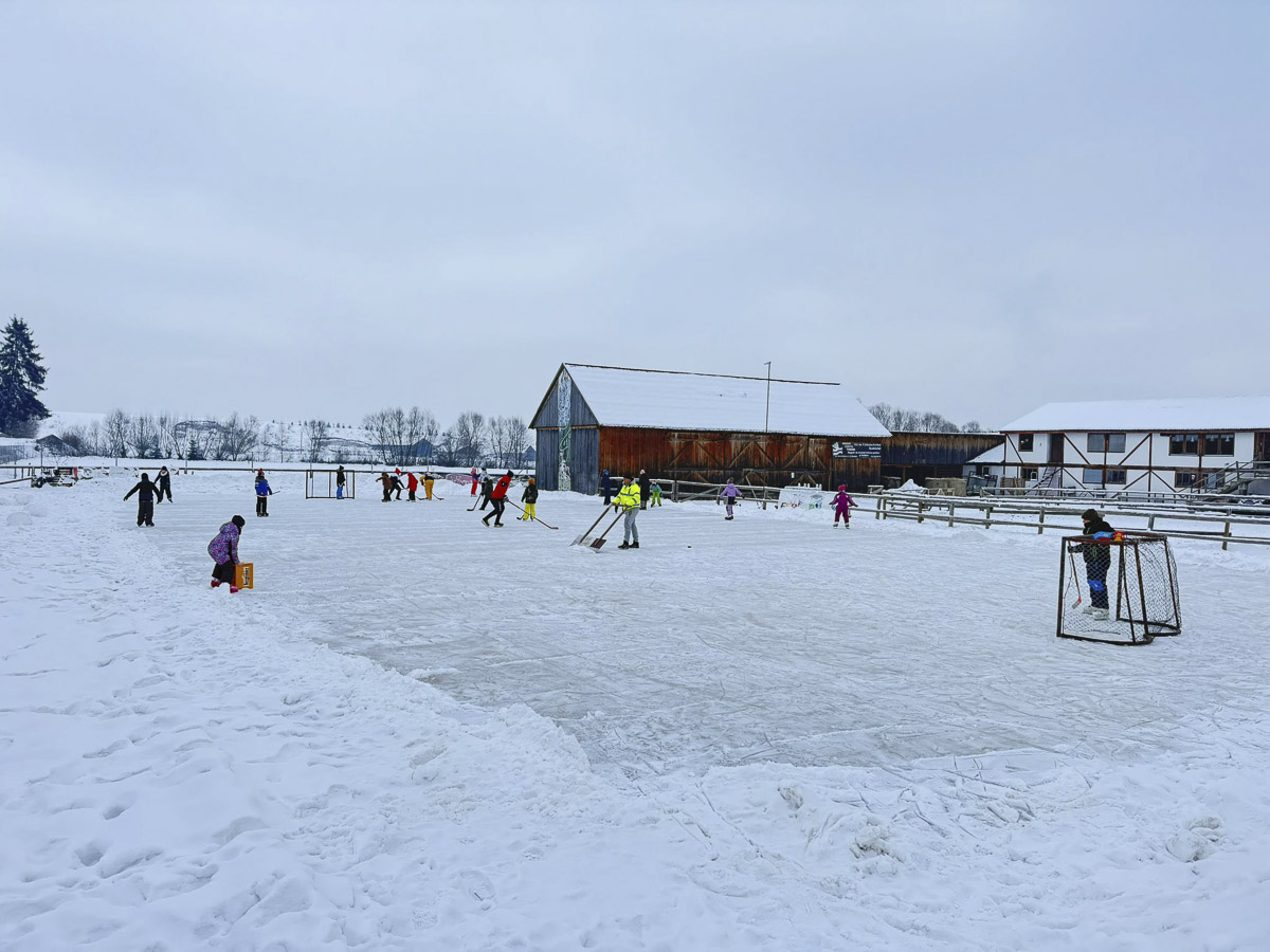 A helyi közösségek segítik a működésüket