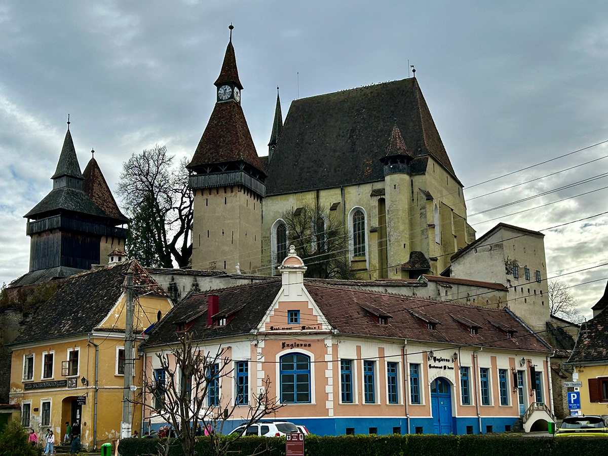 Szász erődtemplomok, ritka kincsekkel