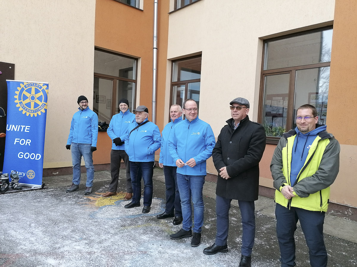 Hóba rajzolt esélyek a kápolnásfalusi diákoknak