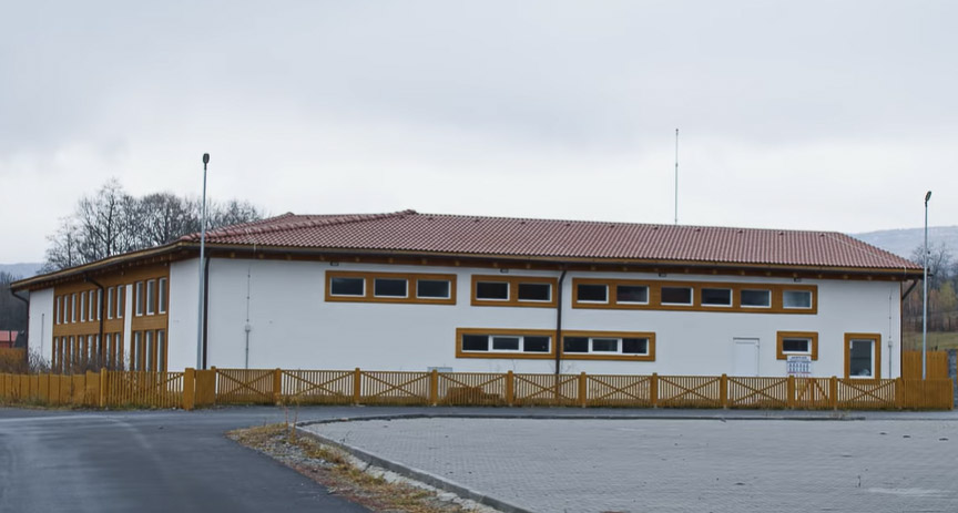 Két beruházás elmaradt számláit kell kifizetniük