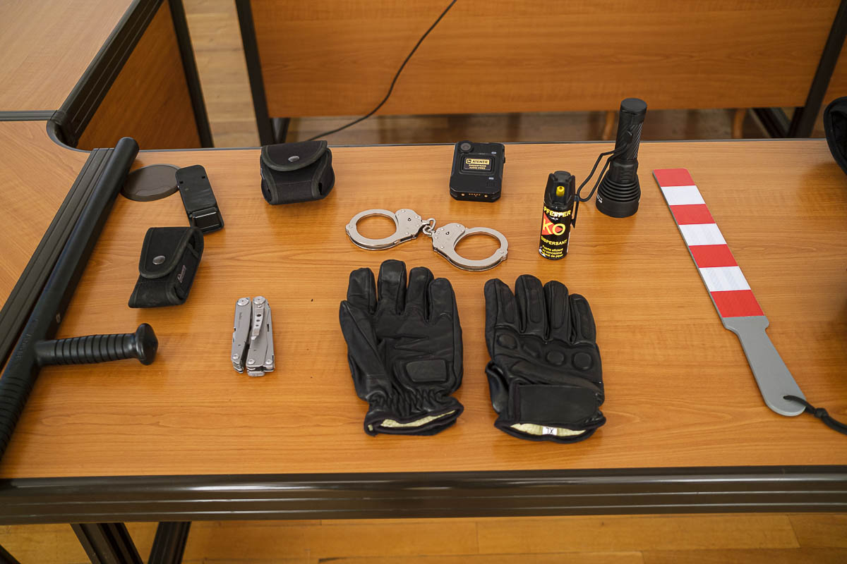 Rendfenntartás számokban és történetekben Rendfenntartás számokban és történetekben