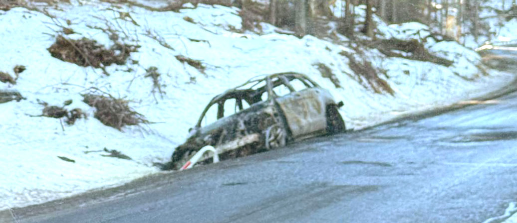 Két autótűz kedd délelőtt