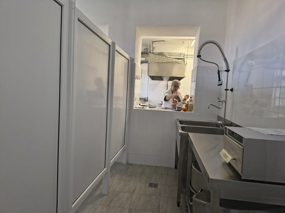 Elkészült a konyha, nemsokára a bentlakás is lakható lesz