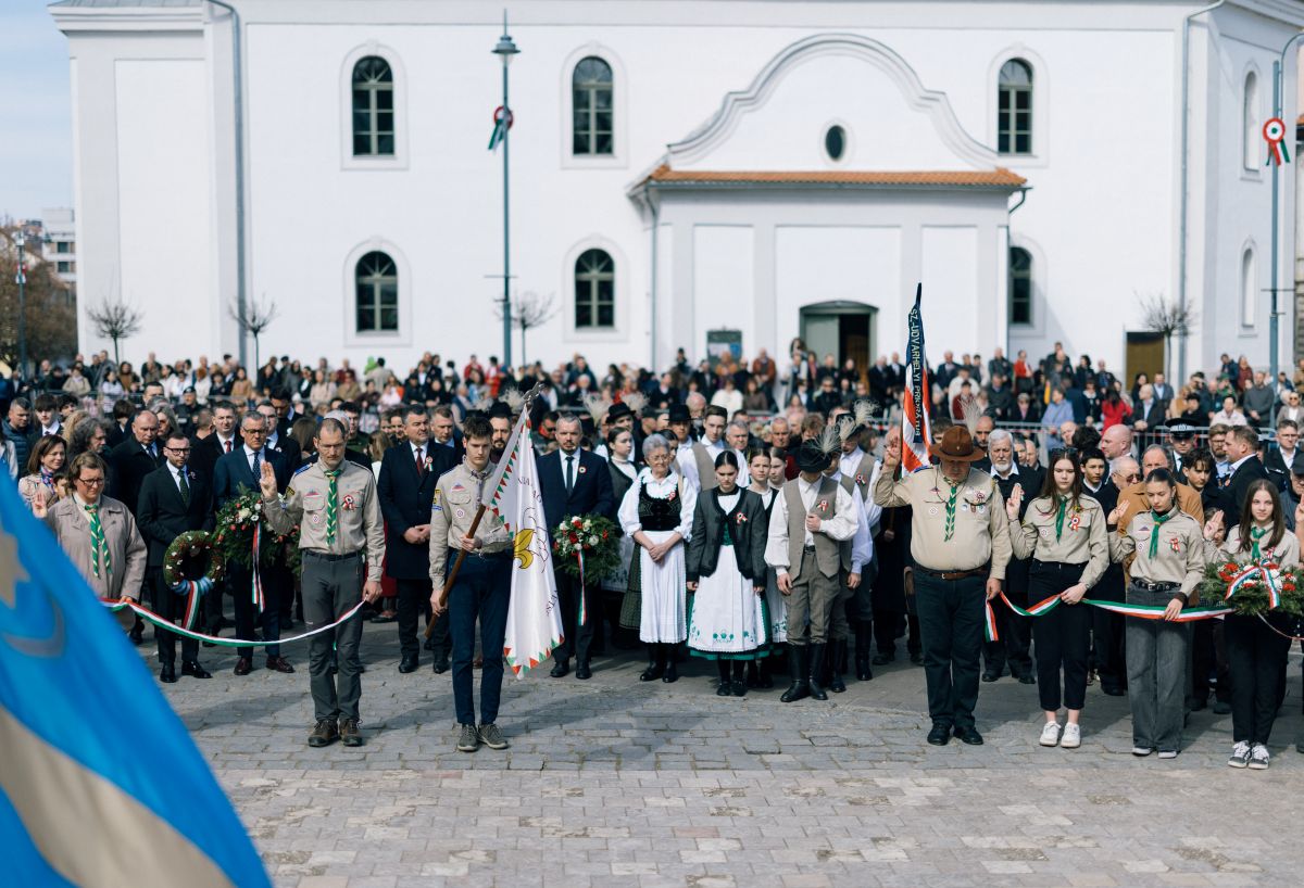 „A magyar nemzet mindig talpra áll” „A magyar nemzet mindig talpra áll”