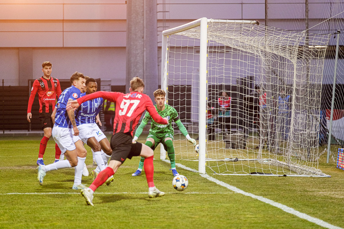 Pontmentés a ráadásban