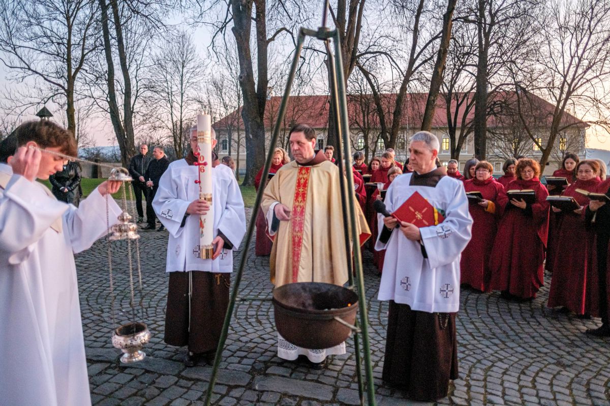 Tűz- és vízszentelés Csíksomlyón