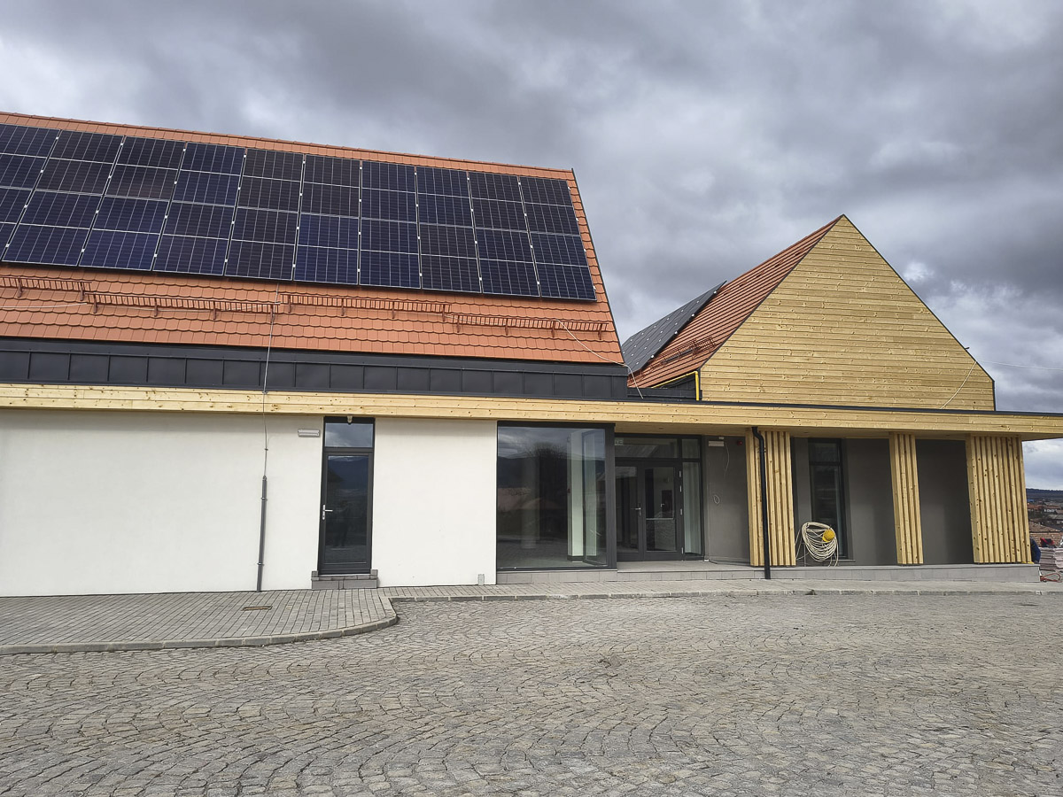 Ház a segítő szakmáknak Gyergyóremetén Ház a segítő szakmáknak Gyergyóremetén