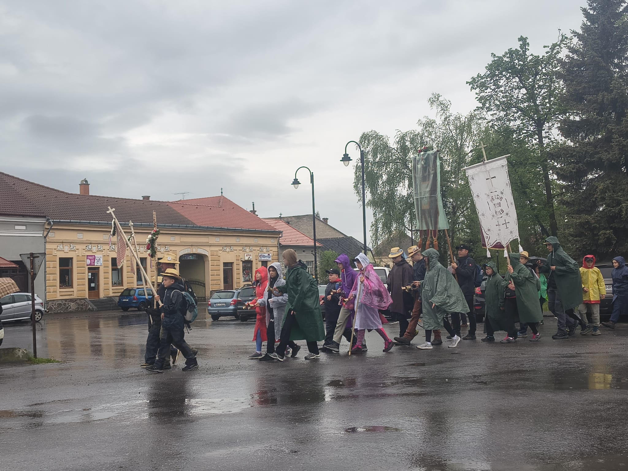 Példásan végigjárni István pap útját Példásan végigjárni István pap útját