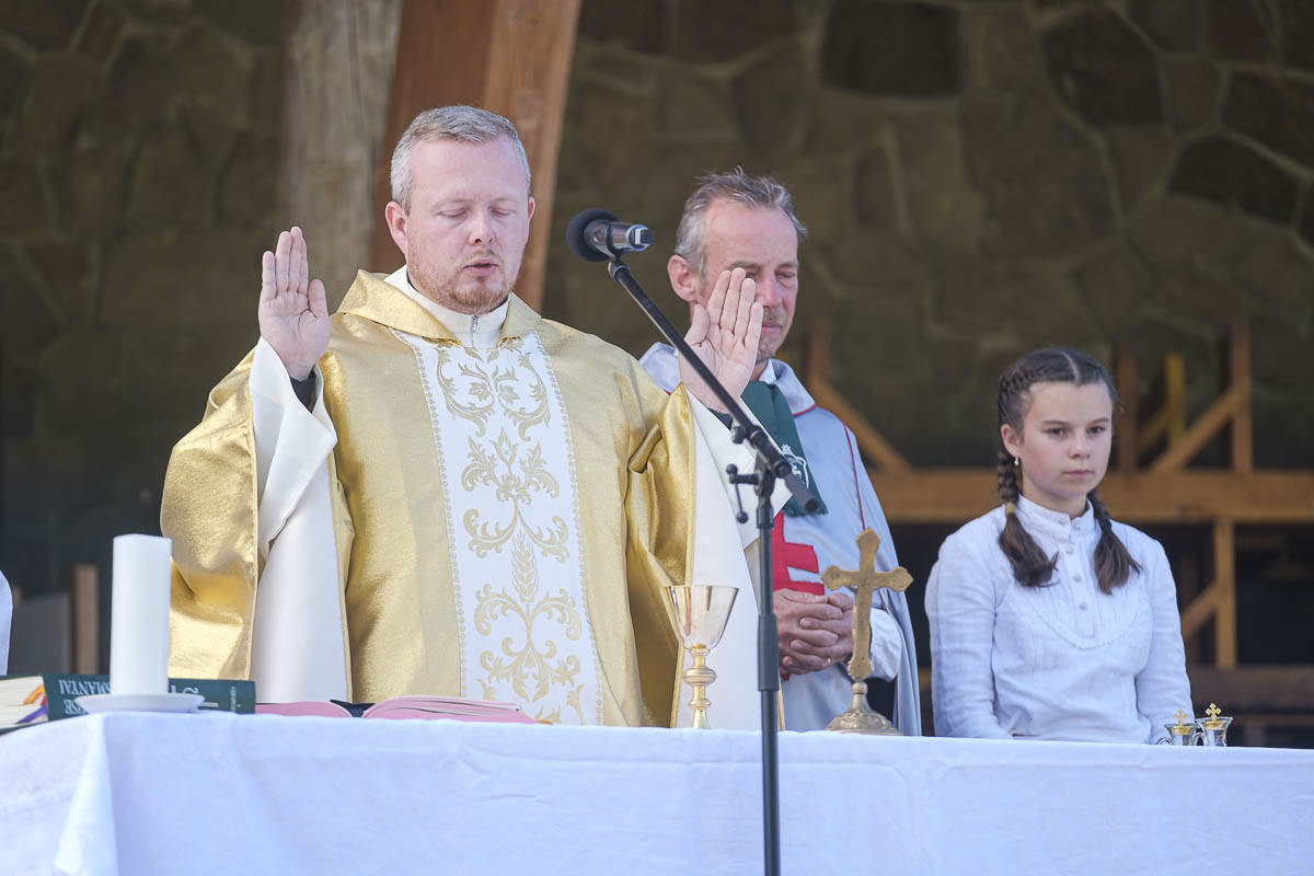 Több száz lovas érkezett Csíksomlyóra