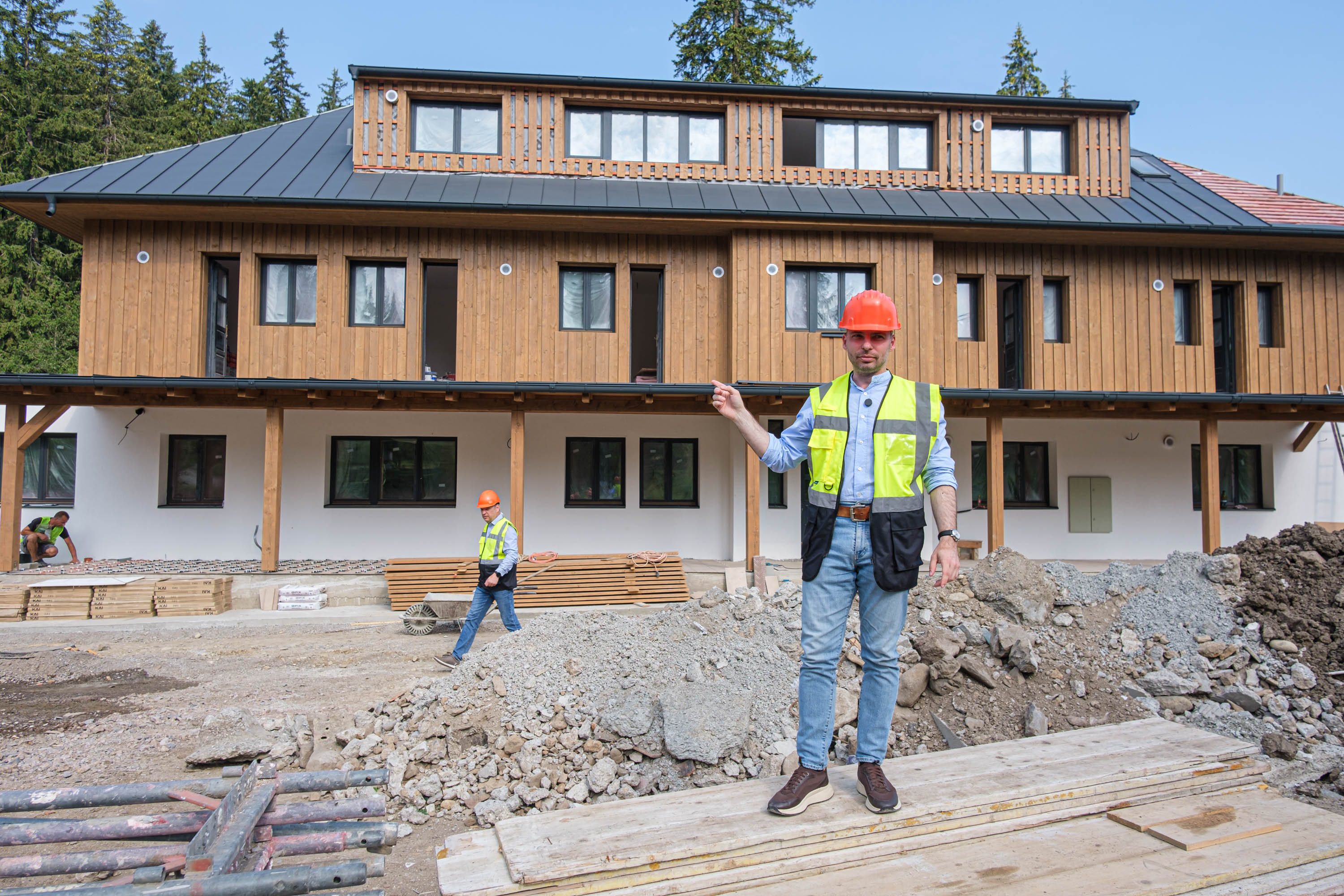Befejezéséhez közeledik a homoródfürdői 6-os villa korszerűsítése