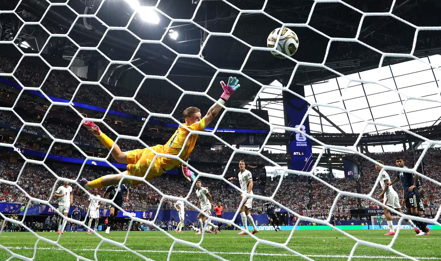 Messi passzai döntőt értek Argentínának