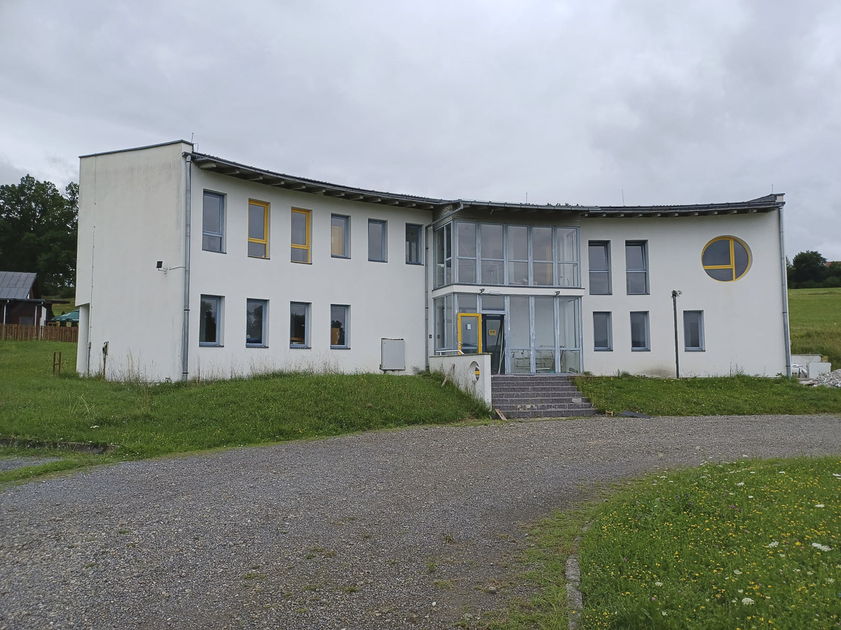 Fogyatékkal élőknek építene otthont a Caritas Székelyudvarhelyen