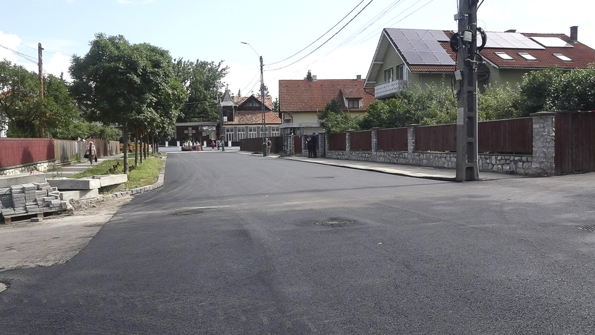 Aszfaltszőnyeg a Kórház utcában