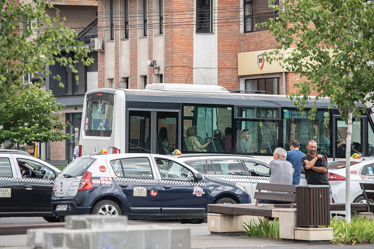 Csökkent a taxisok forgalma a sűrűbb buszjáratok miatt