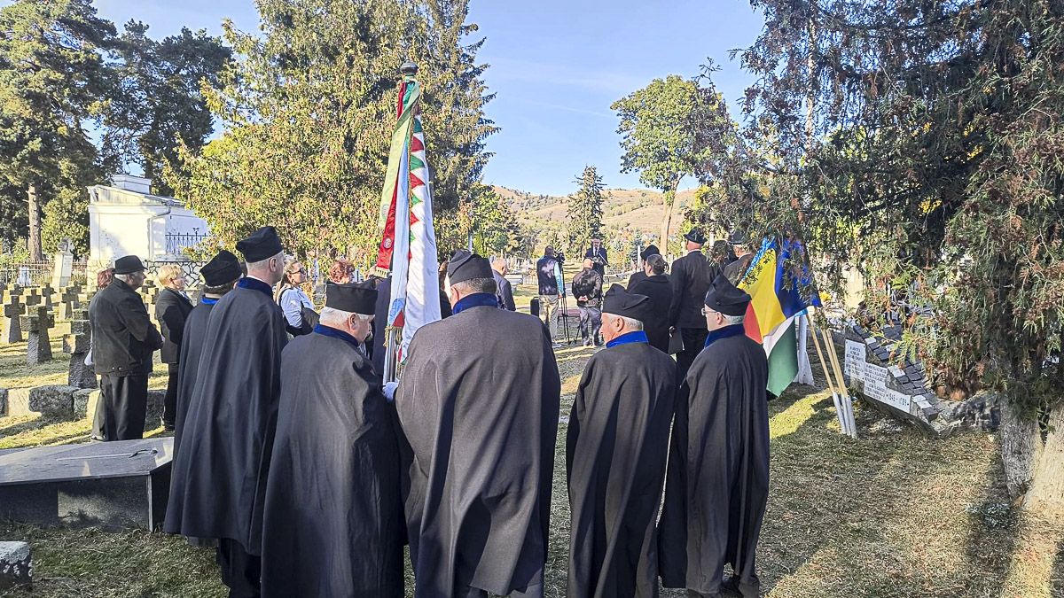 Nem csak hősök, emberek