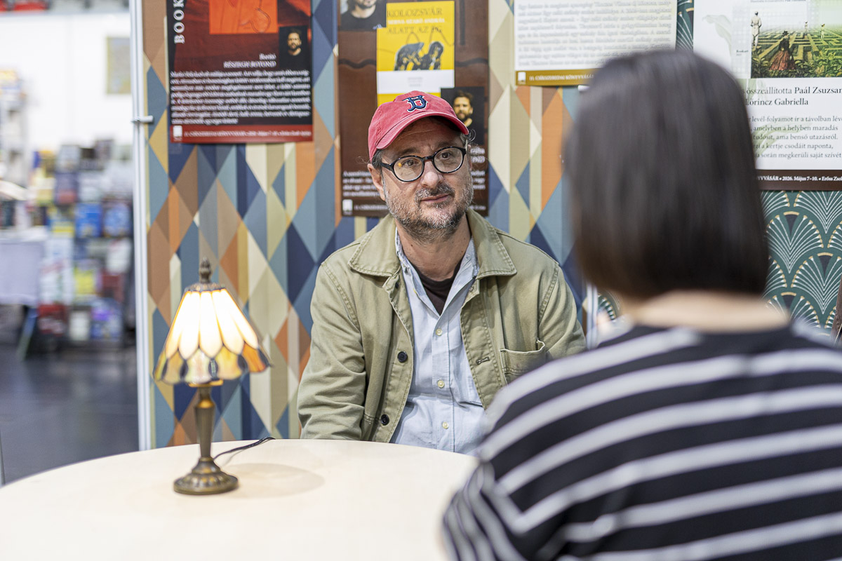 Cserna-Szabó András: nem szeretnék egyízű író lenni